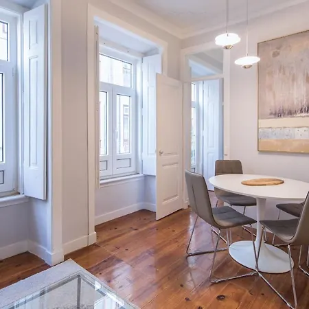 Lovelystay - Stylish Mouraria Flat Lisbon