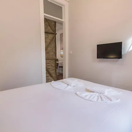 Lovelystay - Stylish Mouraria Flat Lägenhet *